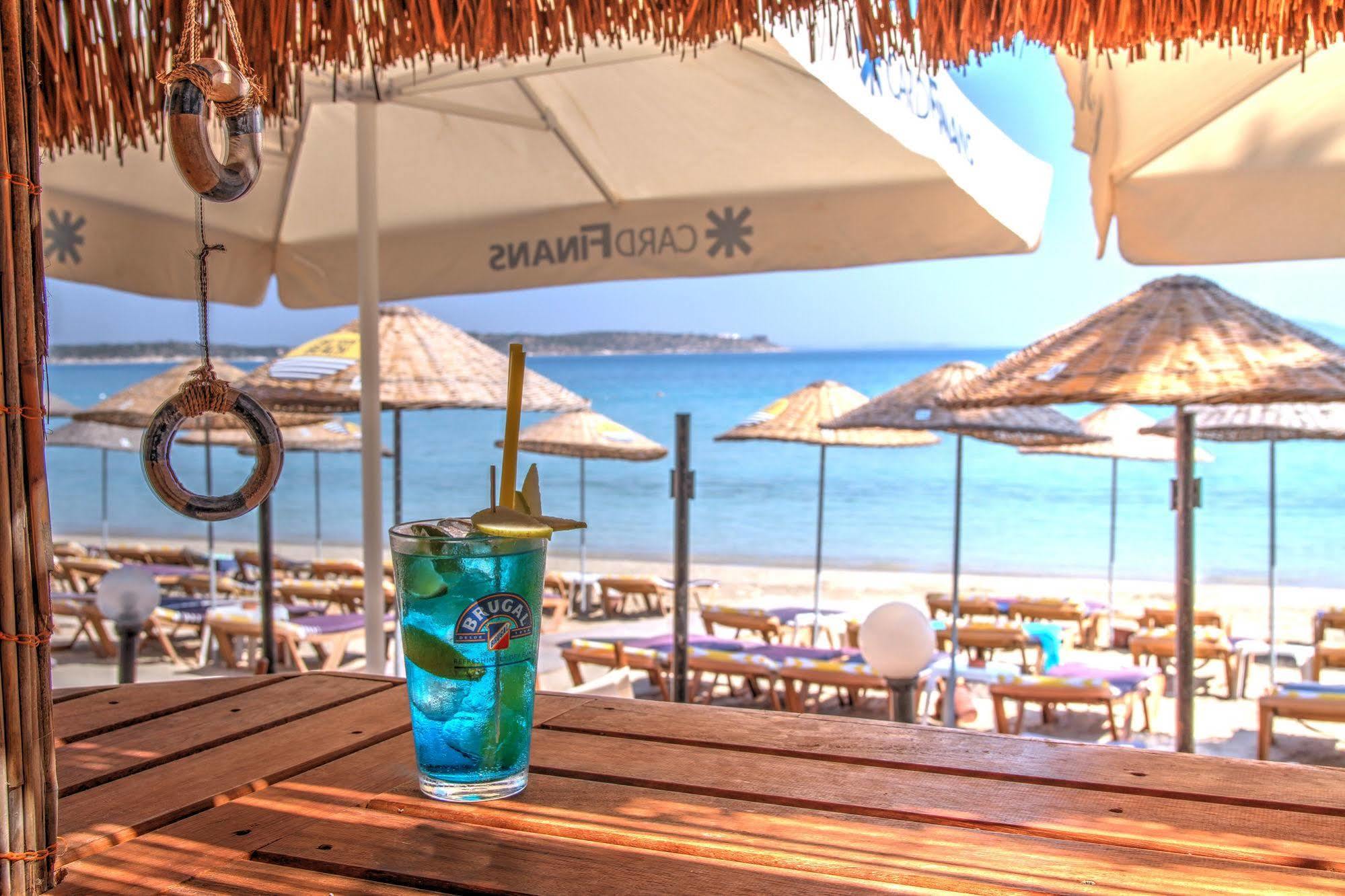 R+ Hotel By Rooms Çeşme Zewnętrze zdjęcie