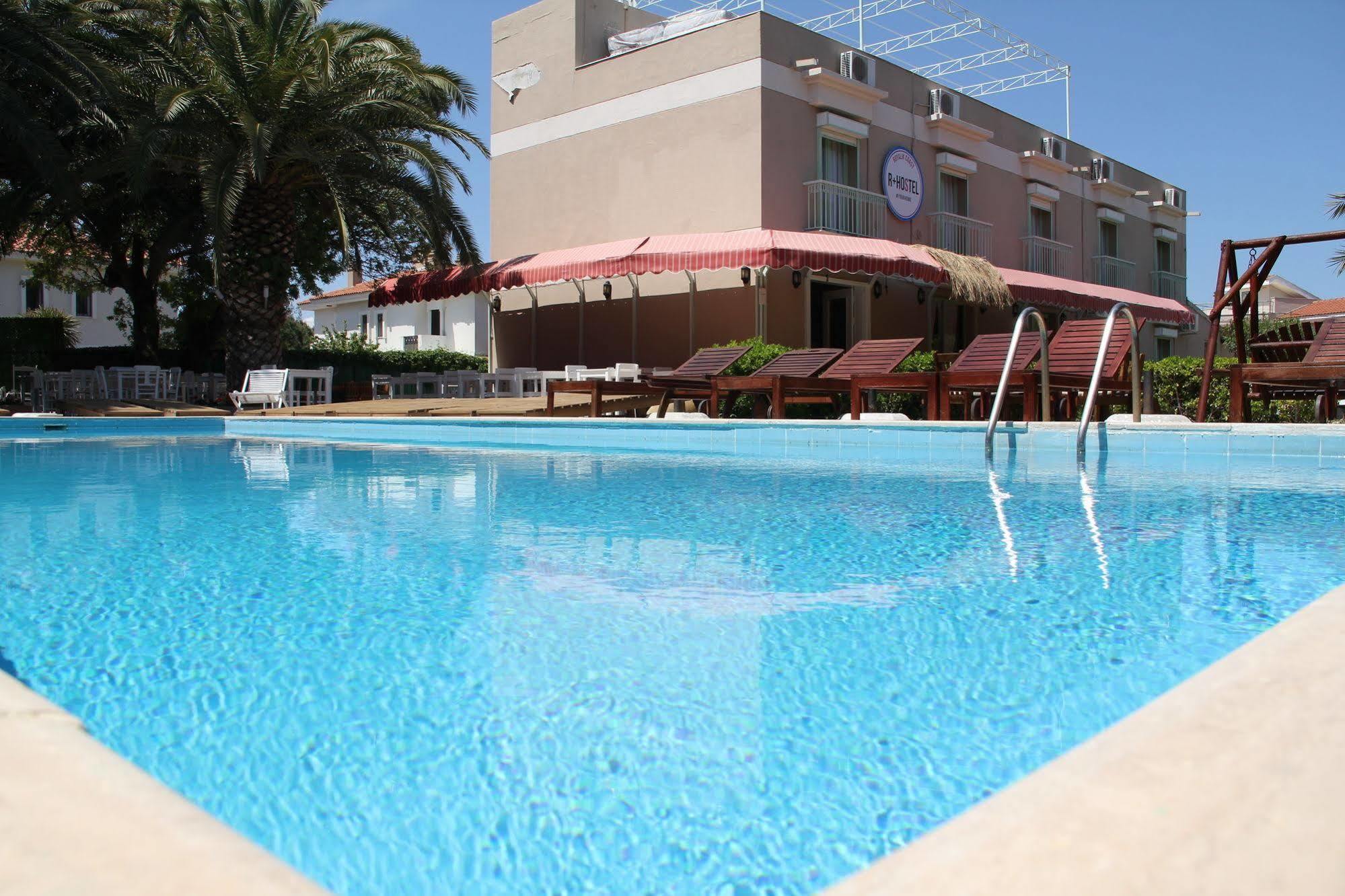R+ Hotel By Rooms Çeşme Zewnętrze zdjęcie